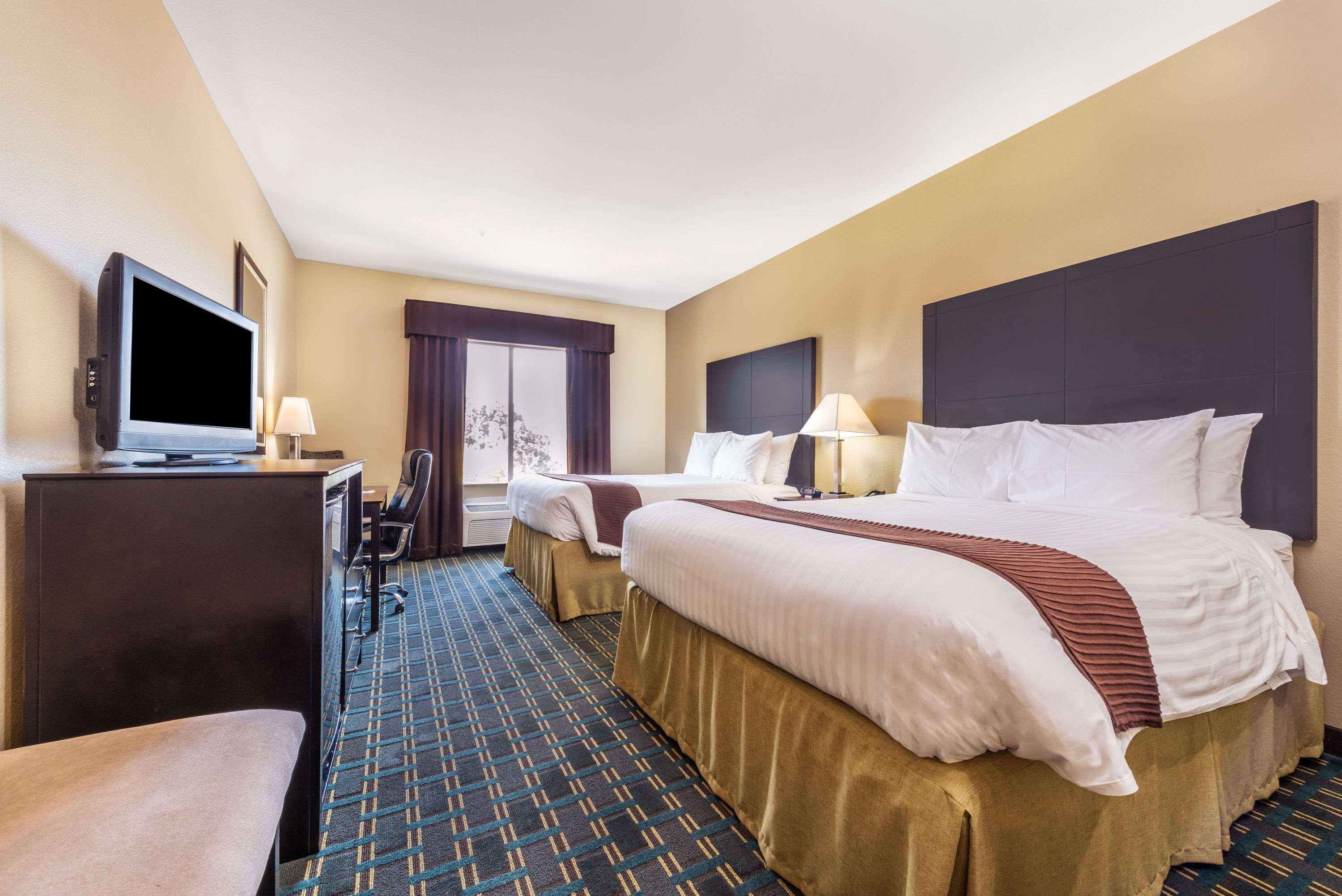 Days Inn & Suites By Wyndham Mineral Wells Eksteriør billede