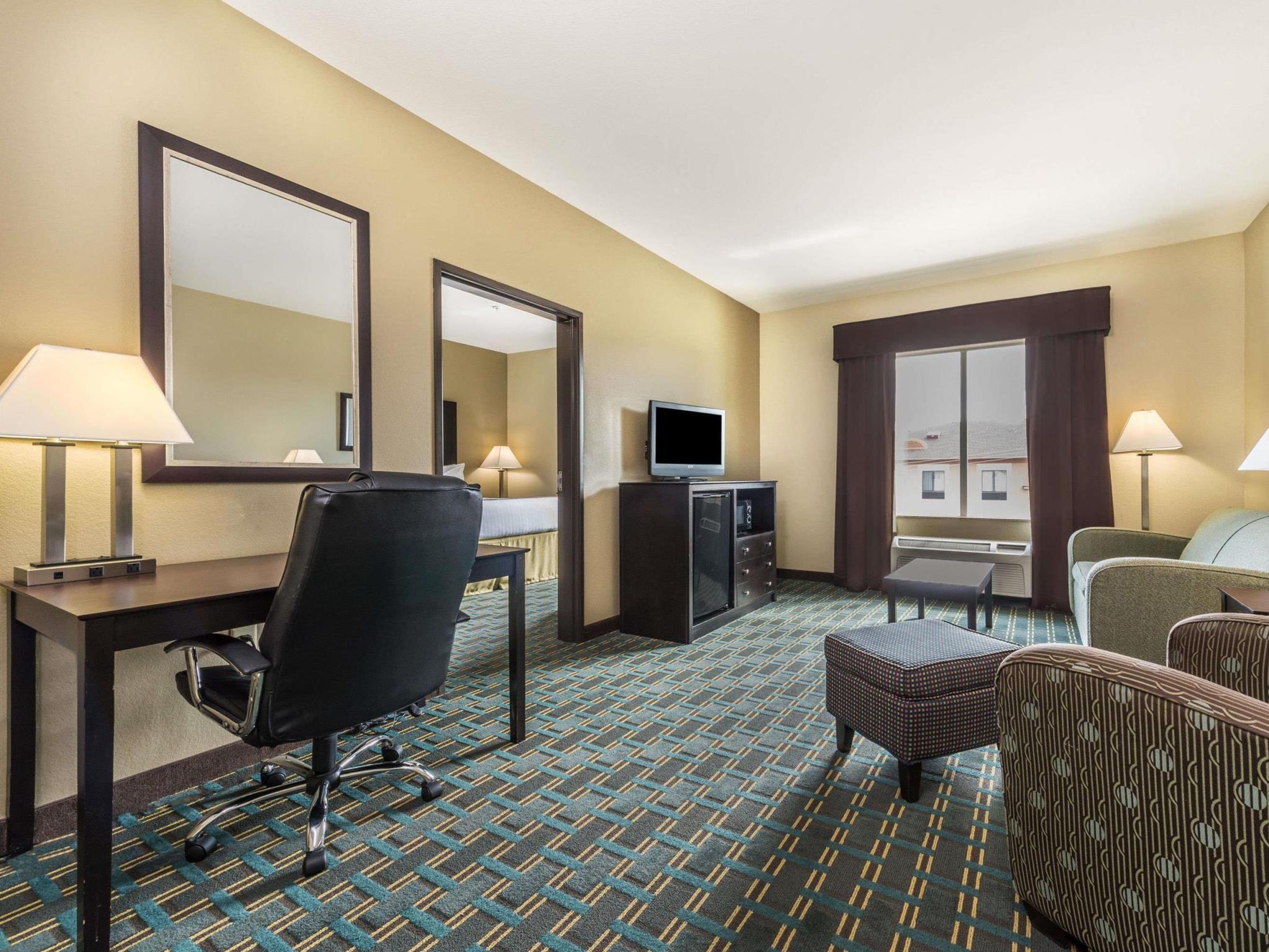 Days Inn & Suites By Wyndham Mineral Wells Eksteriør billede