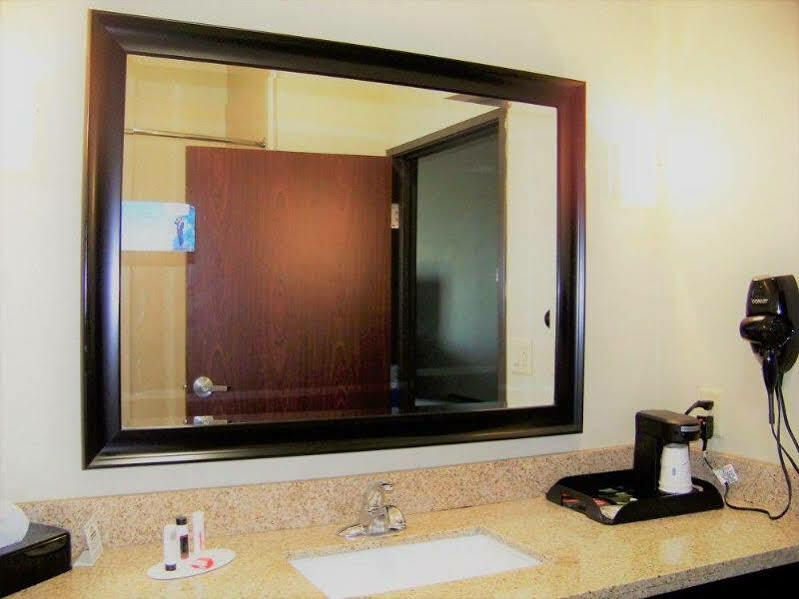 Days Inn & Suites By Wyndham Mineral Wells Eksteriør billede