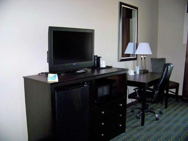 Days Inn & Suites By Wyndham Mineral Wells Eksteriør billede